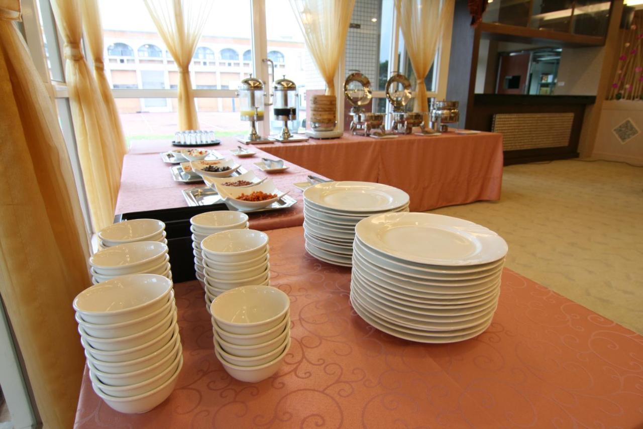 East Coast Sea View Hotel Chenggong Esterno foto